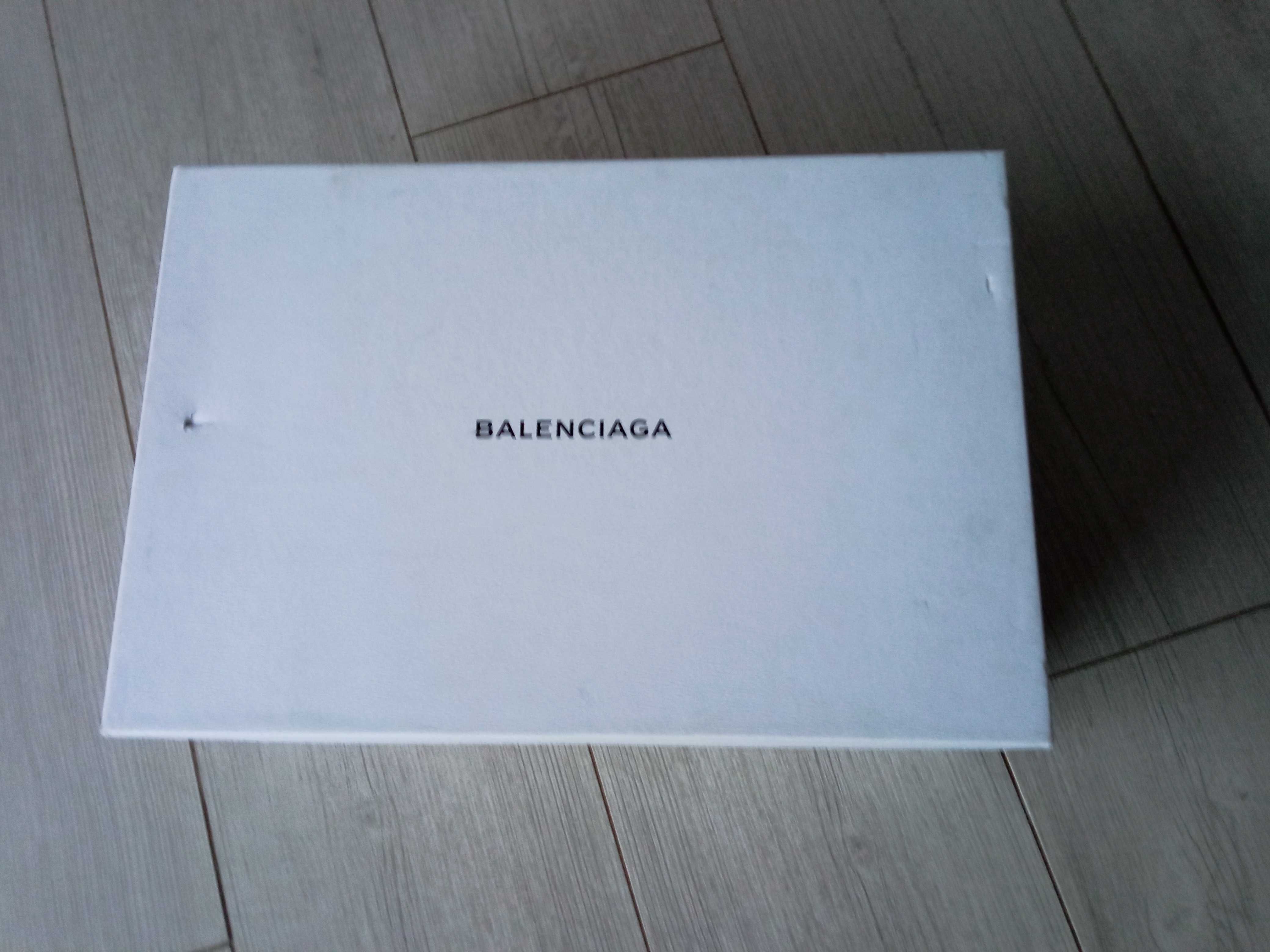 Tênis Balenciana