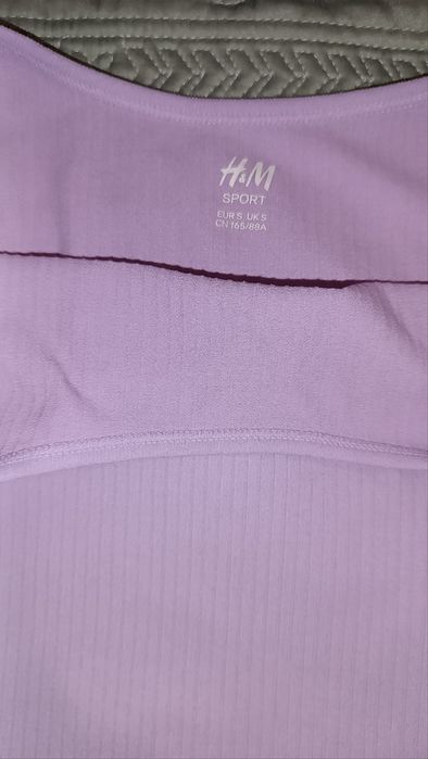 Майка H&M колір лавандовий