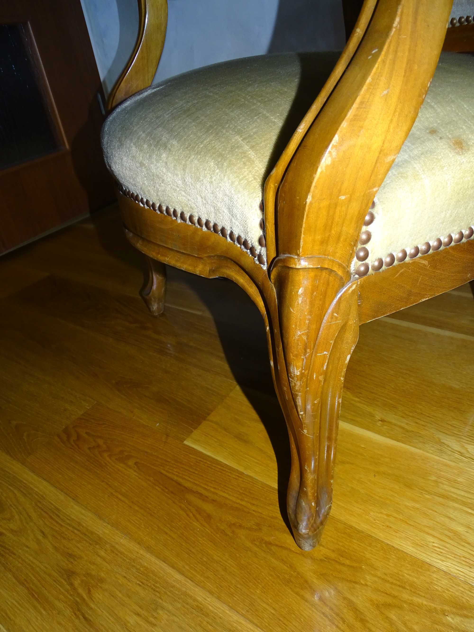 Fotel w stylu biedermeier (Ludwik XVI)