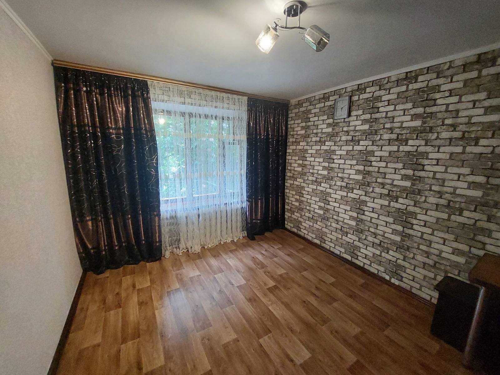 (5) Продаж кімнати по вул. Білоконя Дмитра  6470