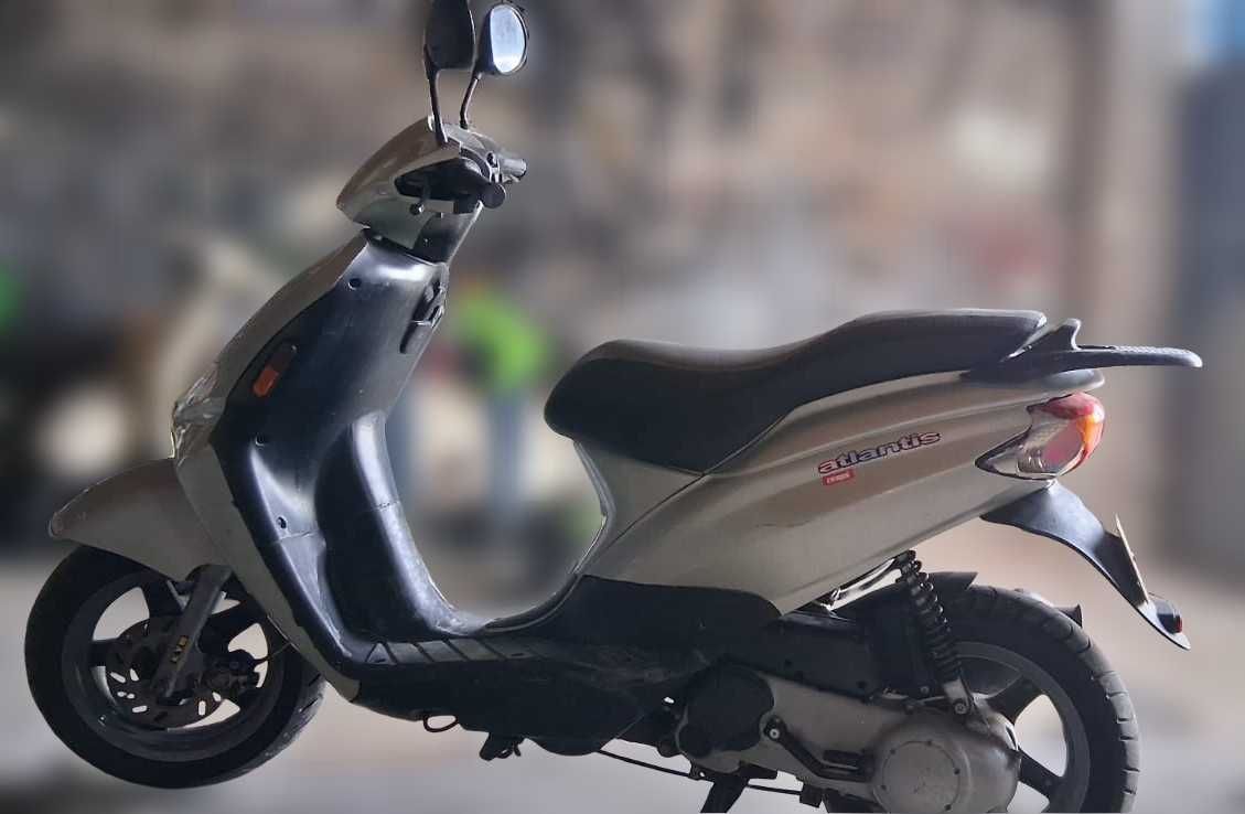 Vendo Scooter Derbi Atlantis 2005 50cc