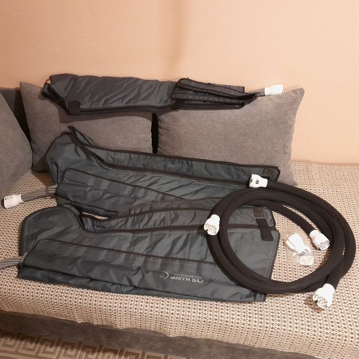 Profesjonalne urządzenie do masażu kończyn  DL1200H.