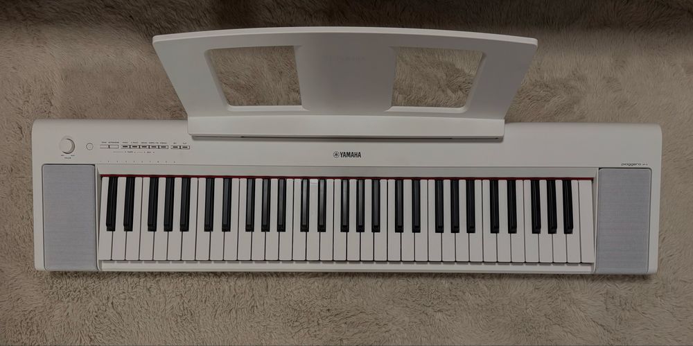 Pianino cyfrowe Yamaha NP-15 WH Piaggero