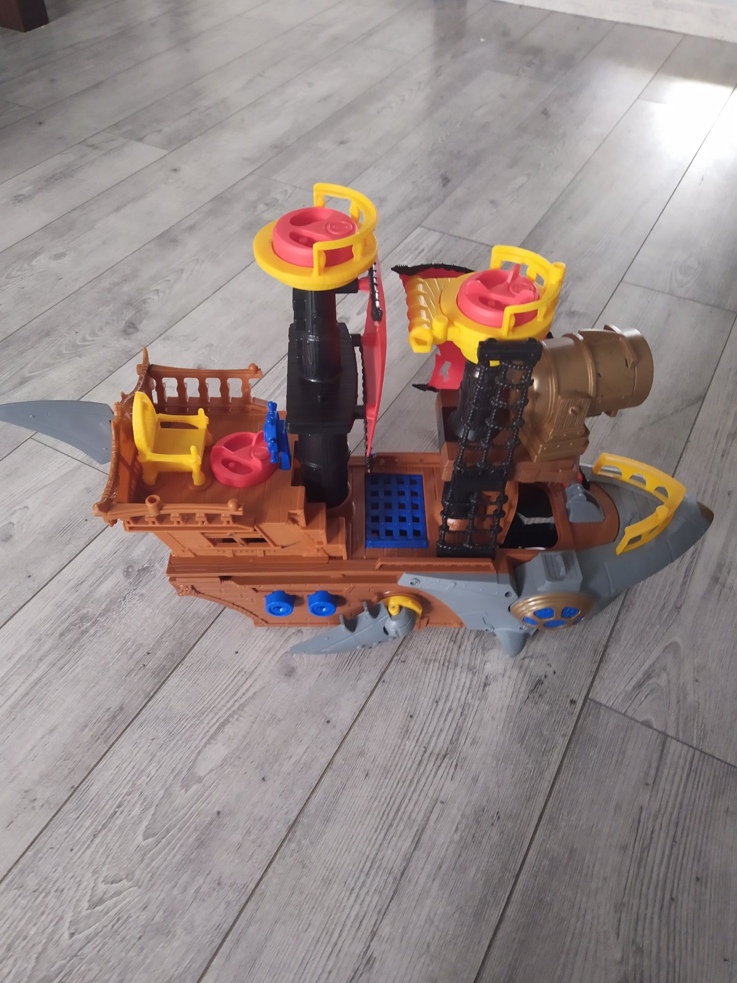 Statek piracki IMAGINEXT Fischer Price