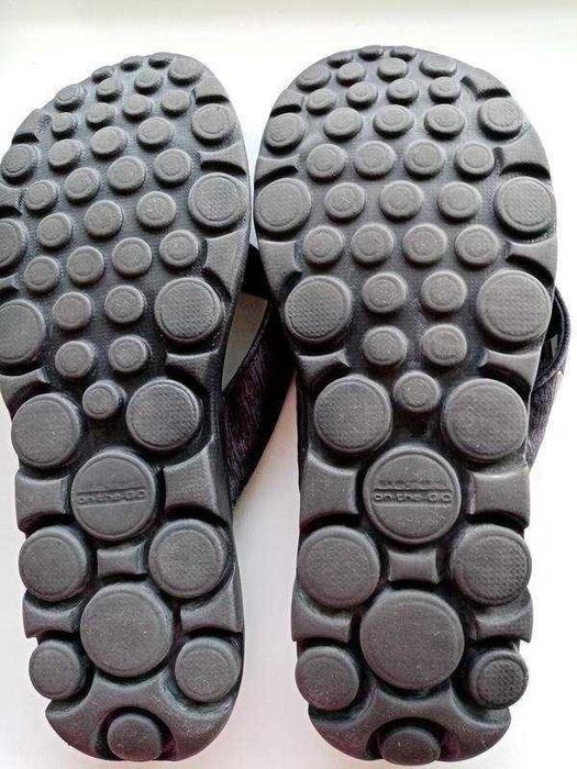 Легкие вьетнамки скейчеры мягкие шлепанцы для девочки оригина Skechers