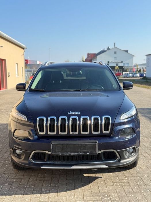 Бампер Jeep Cherokee KL 2013- разборка чероки запчастини