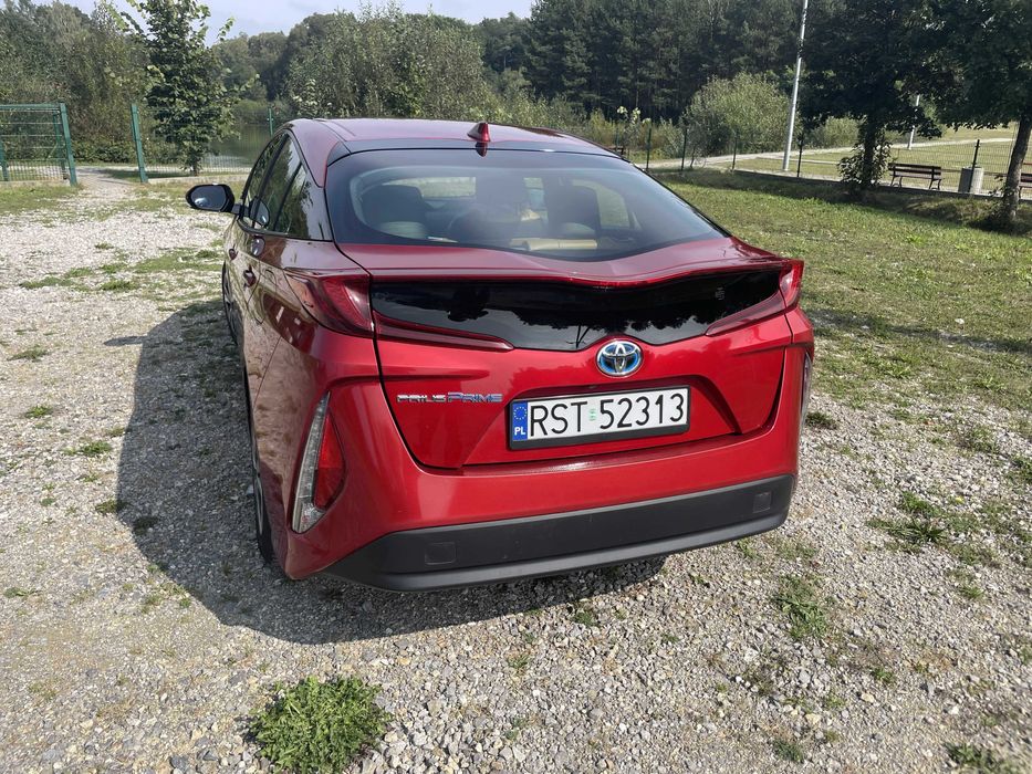 Toyota Prius IV  Plug in