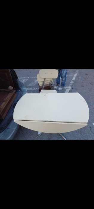 mesa dobravel com 4 cadeias