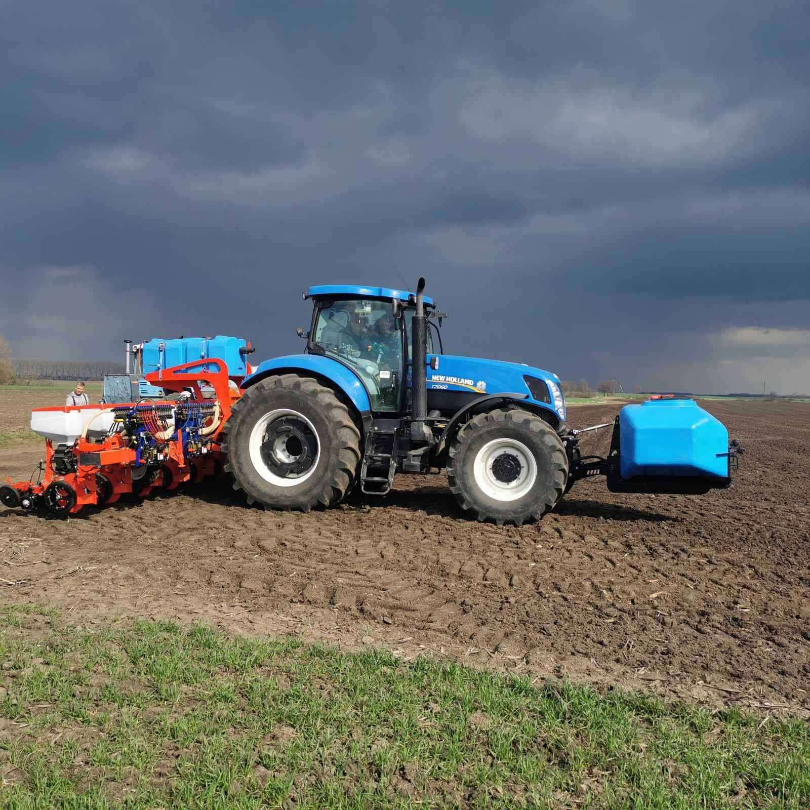 Передня навіска на трактора NEW HOLLAND T 7060