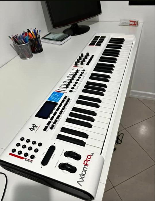 M-Audio AXIOM PRO