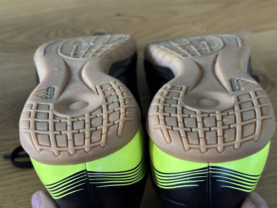 Buty halowe Adidas Copa Sense 4 In  idealne