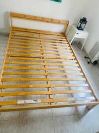 Cama de Casal com estrado e colchão