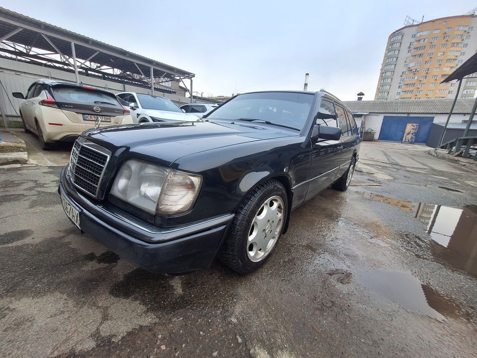 Мерседес е200 124