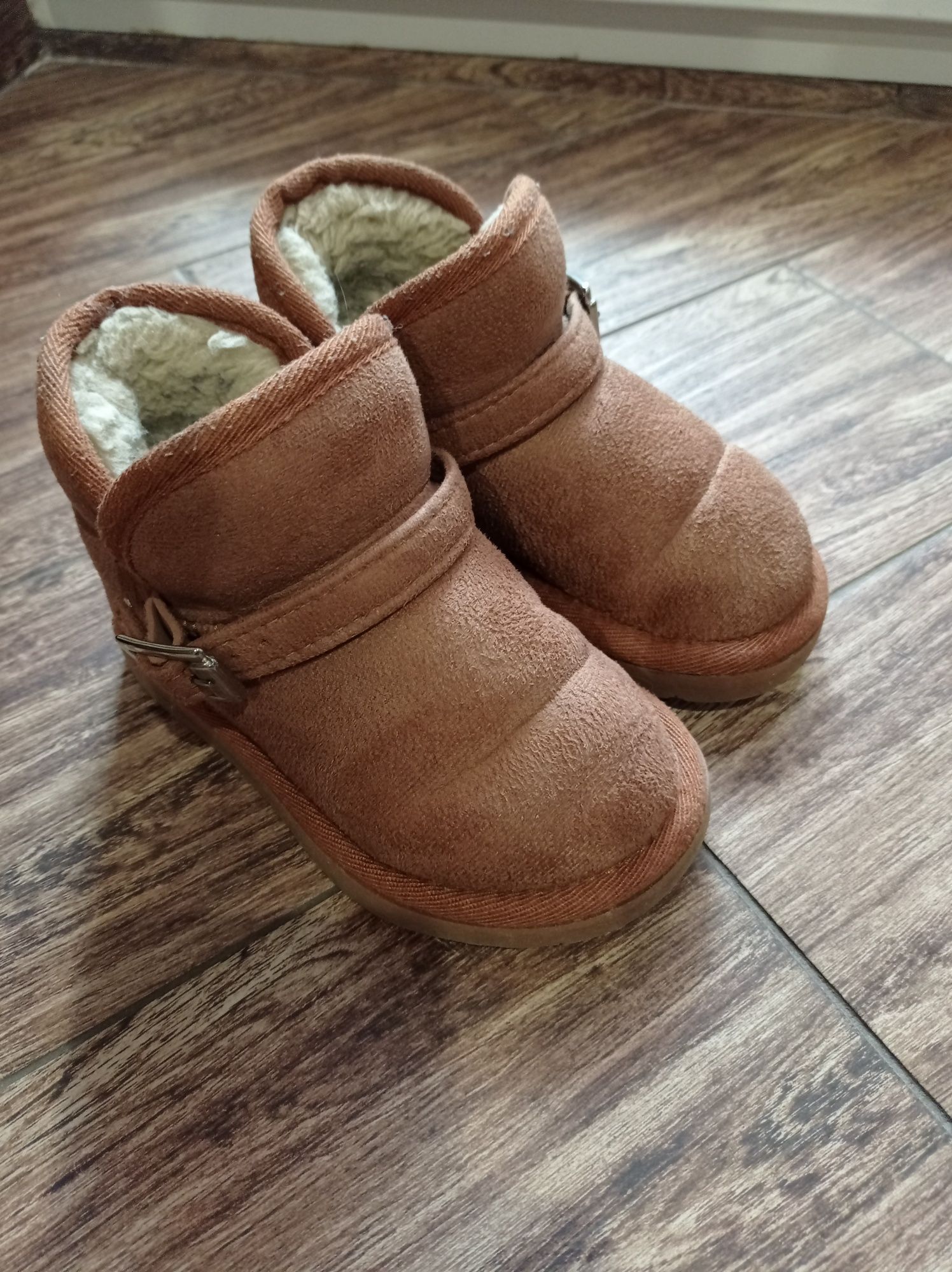 Полусапожки Угги ( UGG) (26 размер)