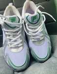 Buty sportowe damskie