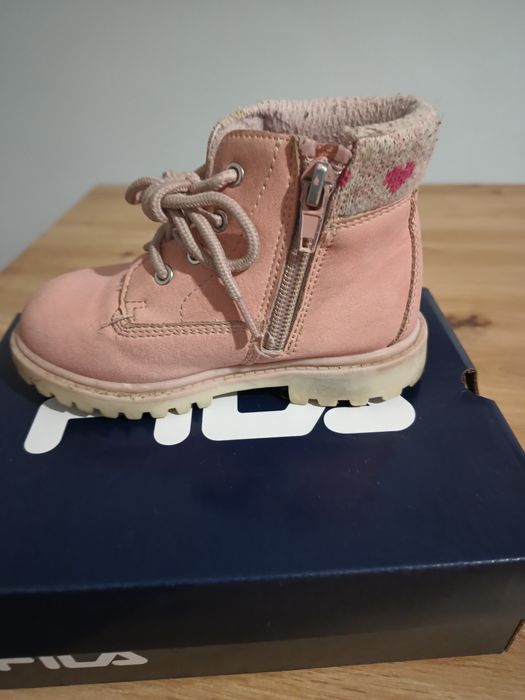 Buty dla dziewczynki jesień/zima.