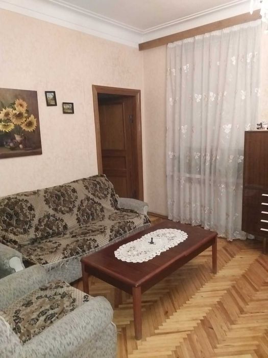 Продам 4х комн кв б-р Шевченко, 3 этаж. 75м р-н Самолёта ТОРГ !!!