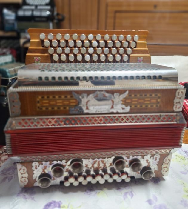 Akordeon  guzikowy   - heligonka