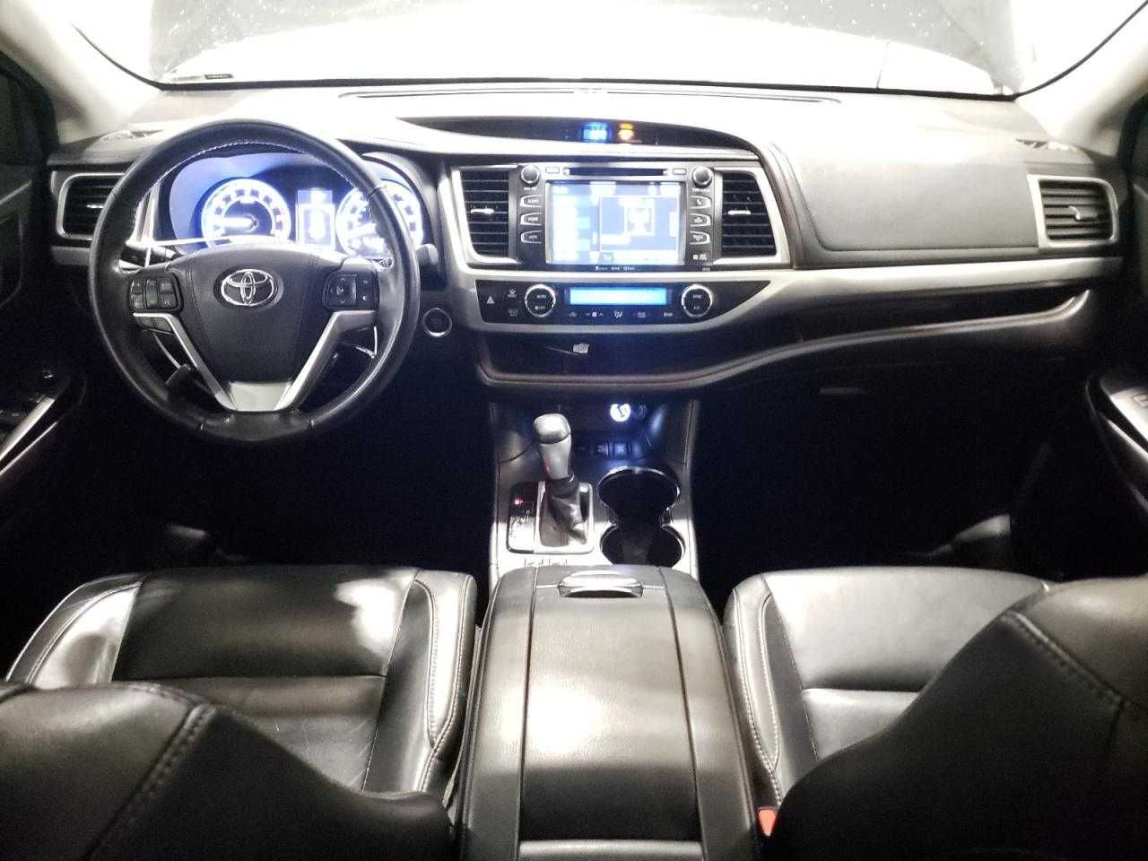 Toyota Highlander XLE 2016