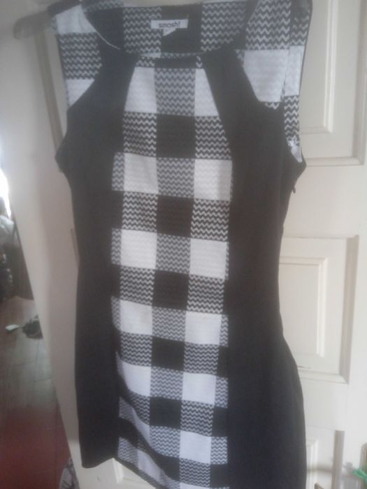 Vestidos S/M impecáveis com qualidade