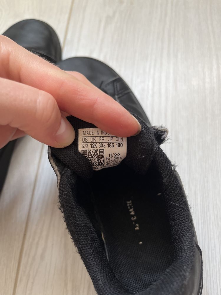 Кросівки adidas для хлопчика 30 р 18.5 см