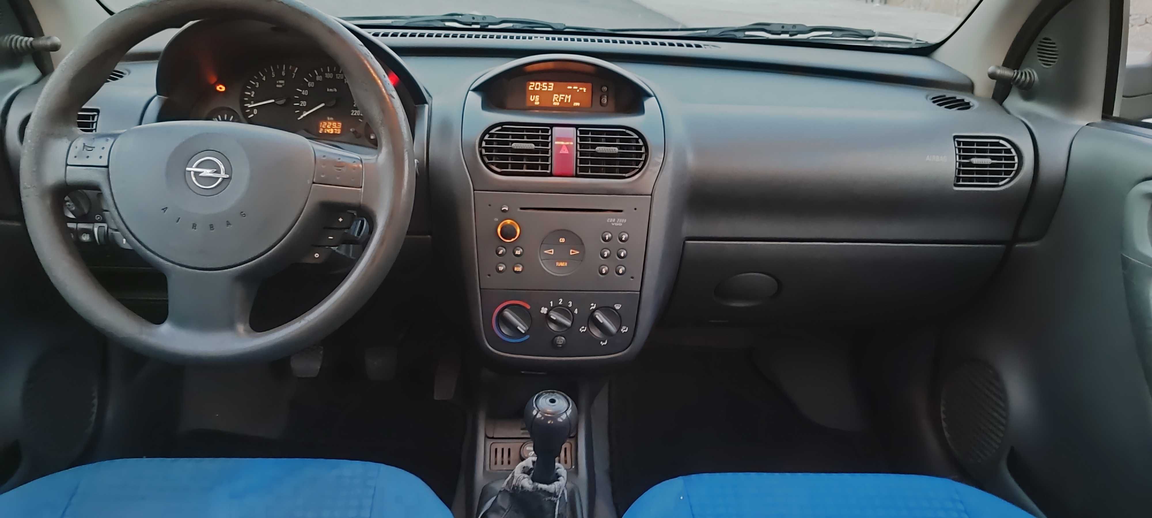 Opel Corsa 1.2 Nacional - 02