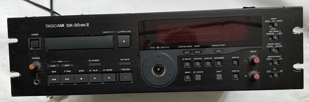TASCAM DA-30MKII – Profesjonalny magnetofon Dat