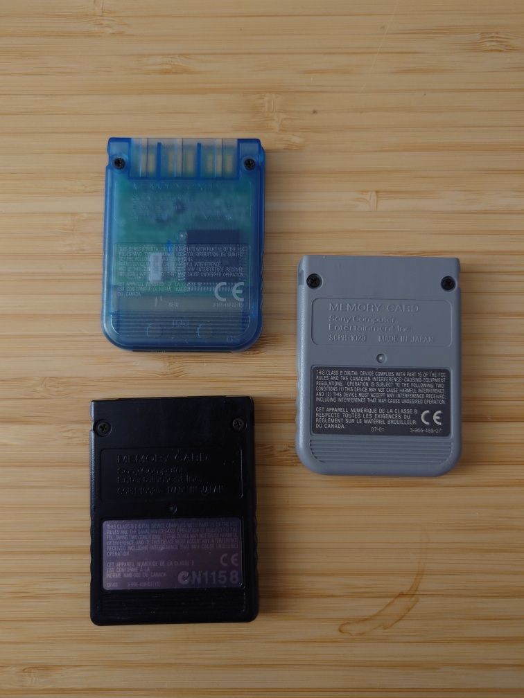 Memory Cards PS1 / PS2