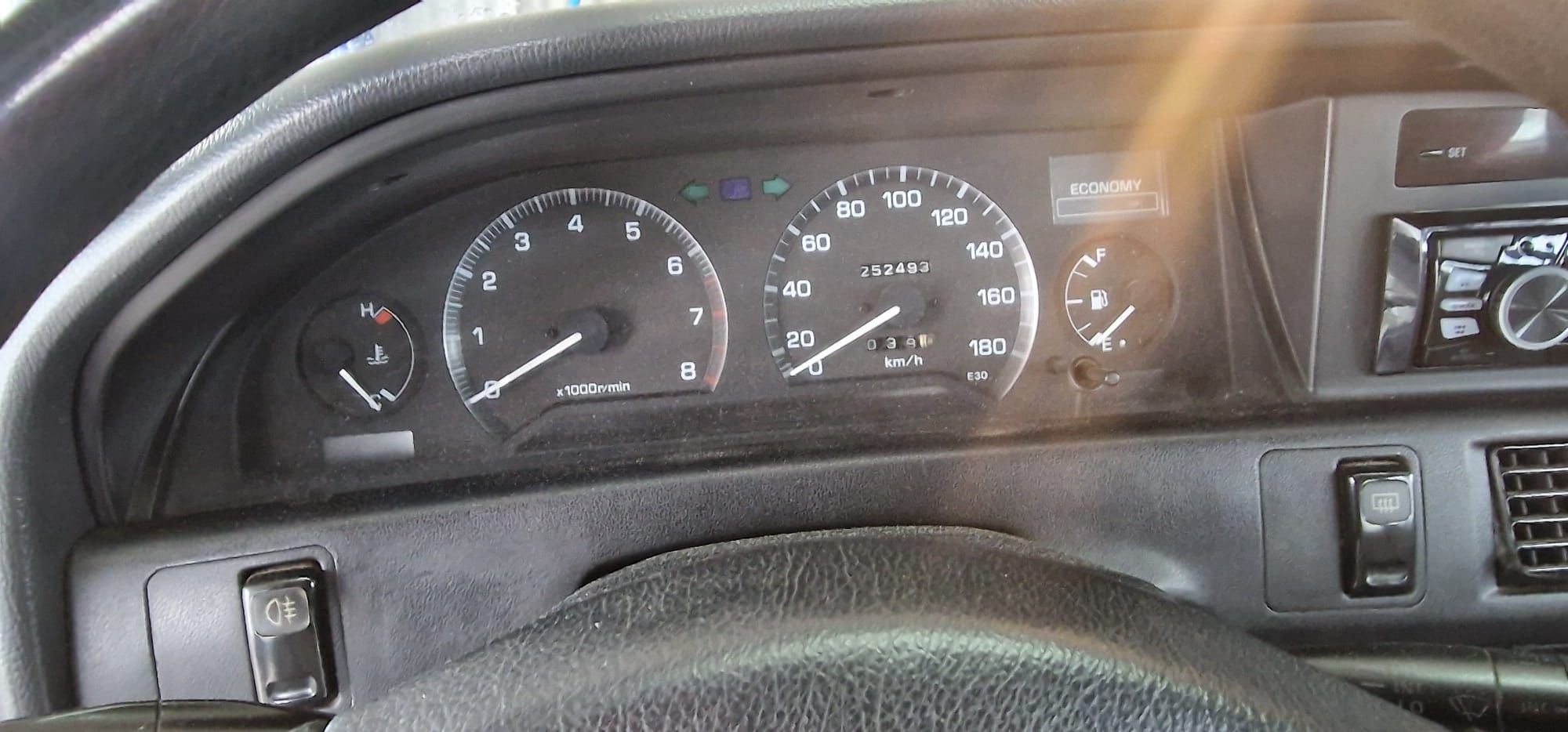 Vendo toyota a gasolina