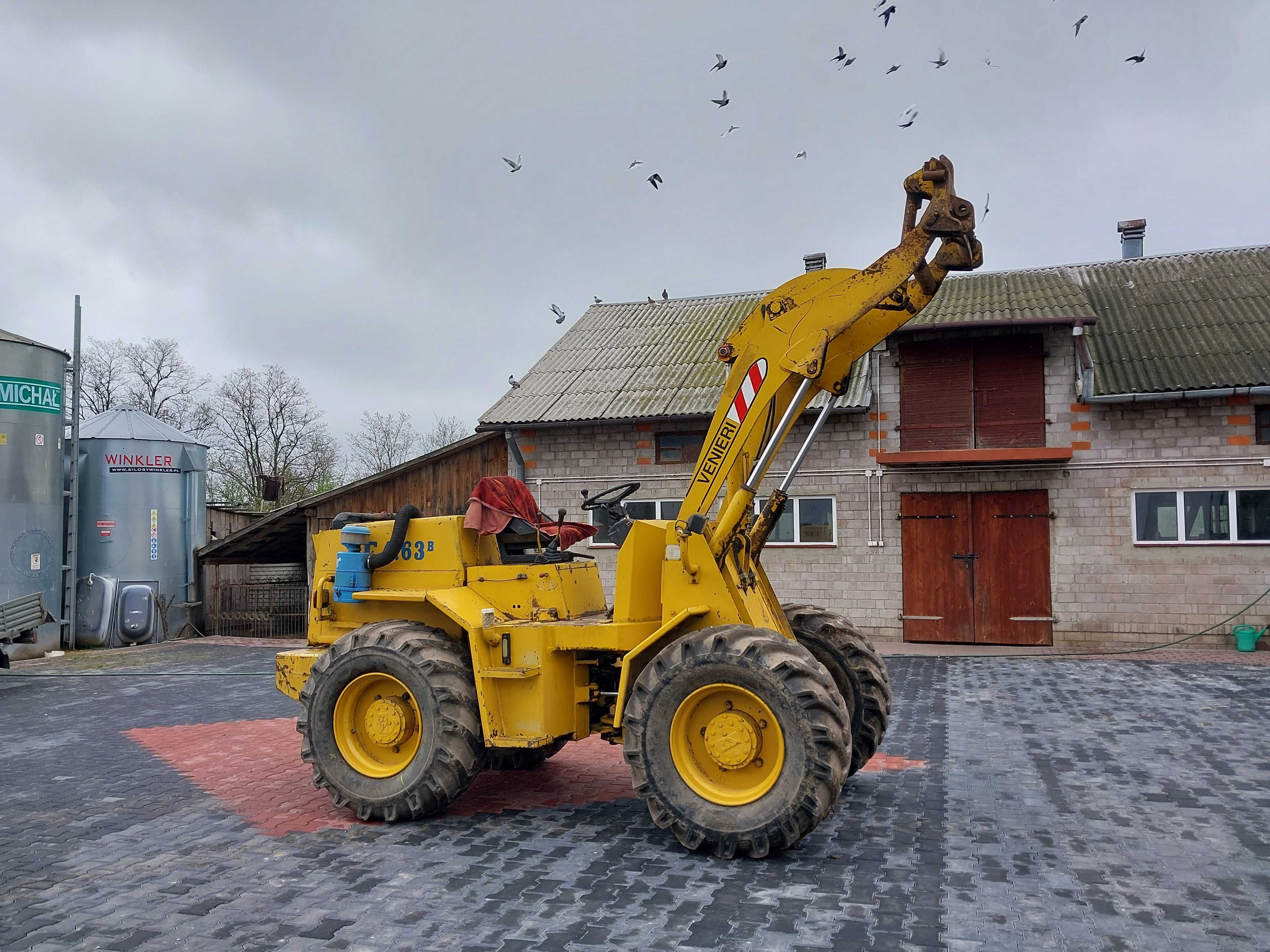 Sprzedam Ładowarkę przegubową VIENIERI stan bardzo dobry