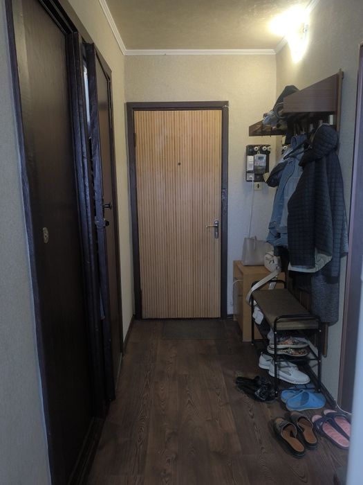 Продам 1 кімнатну квартиру ж/м Парус, Червоний камінь, Комунар,