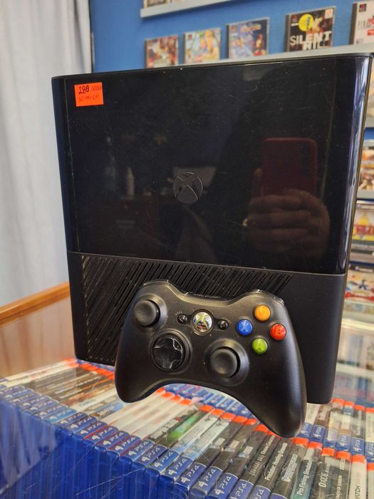 Konsola Xbox 360 E 500GB, CentrumGrania