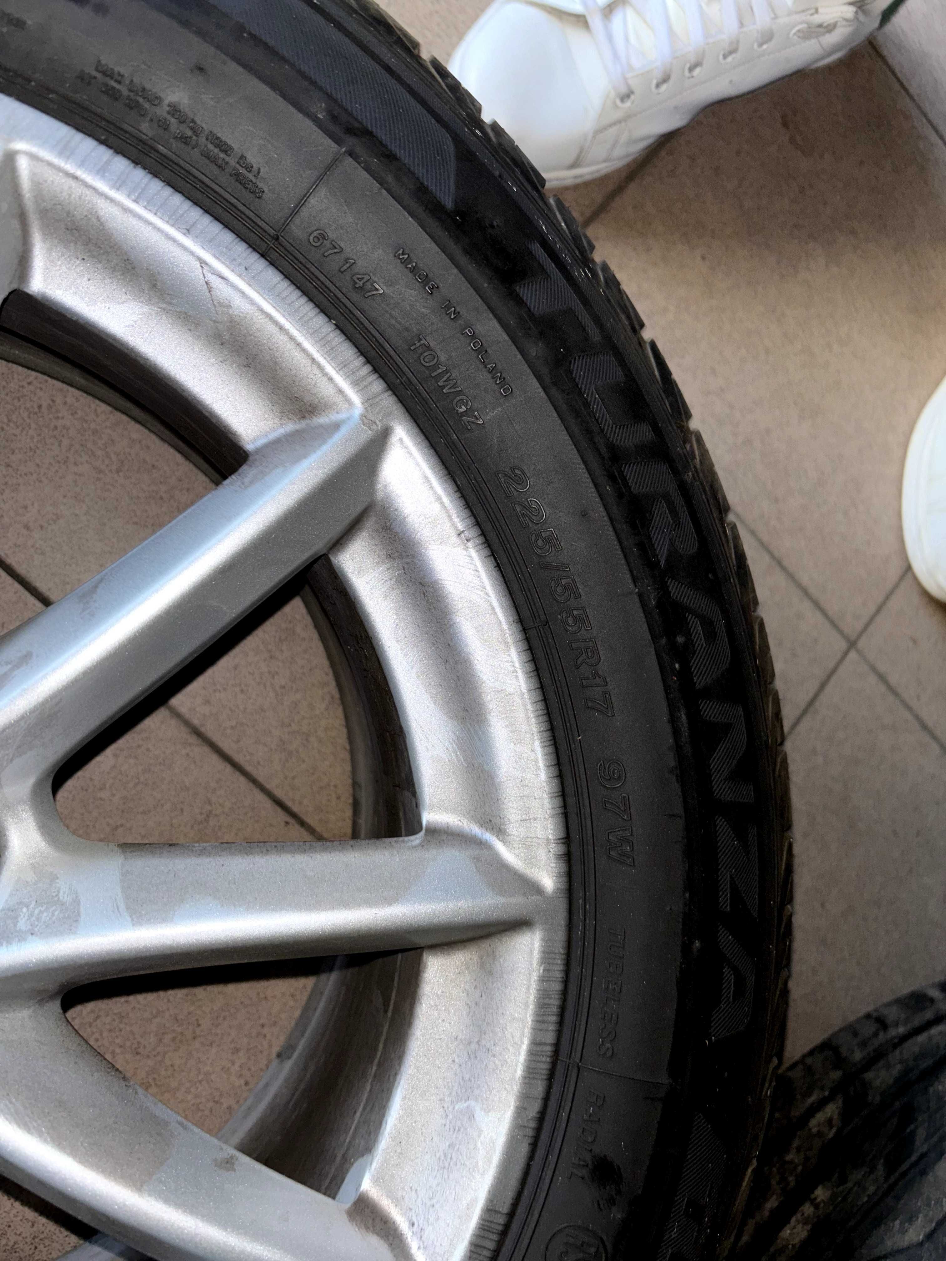 Sprzedam Opony z felgami Bridgestone Turanza 225/55R17