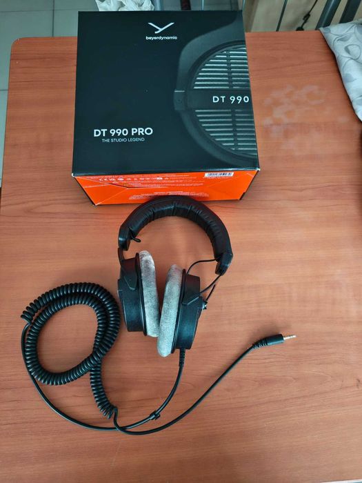 beyerdynamic dt 990 pro