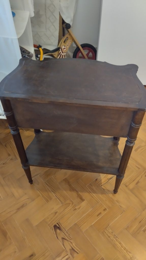 Mesa de cabeceira