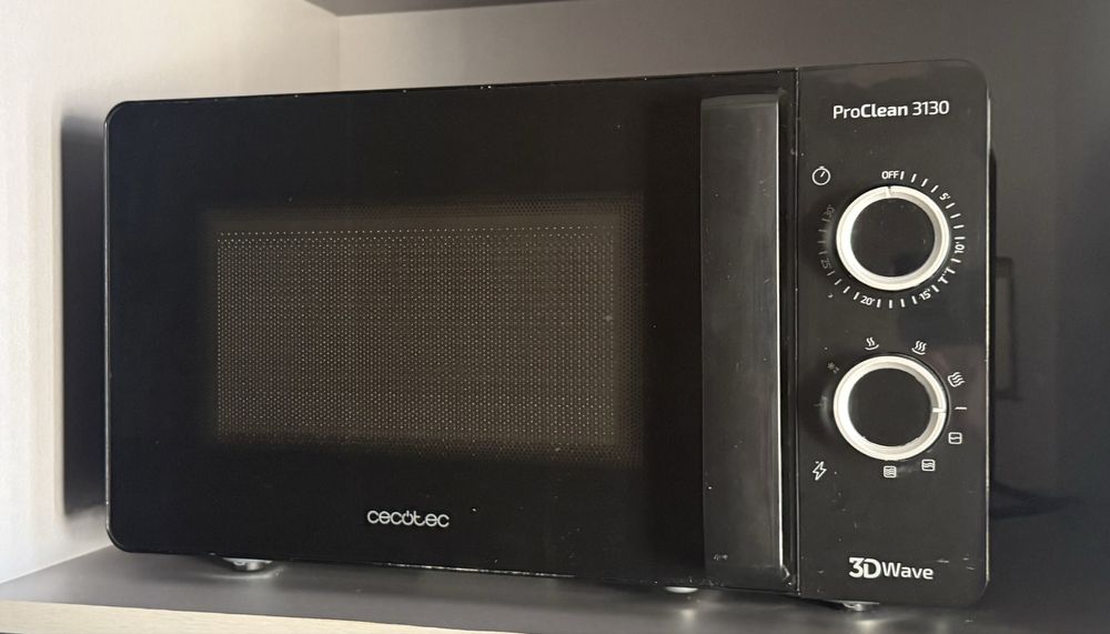 Microondas Cecotec com garantia