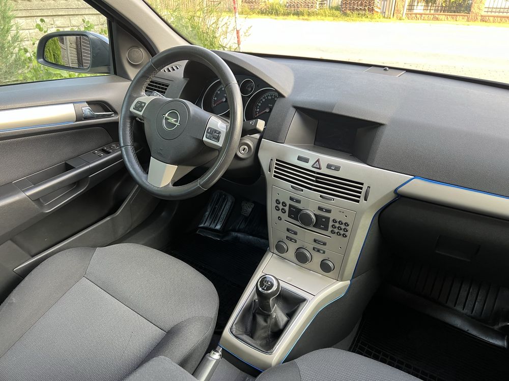Opel Astra H 1.6 Benzyna Sekwencja GAZ Klima Ambient Light 2008Rok