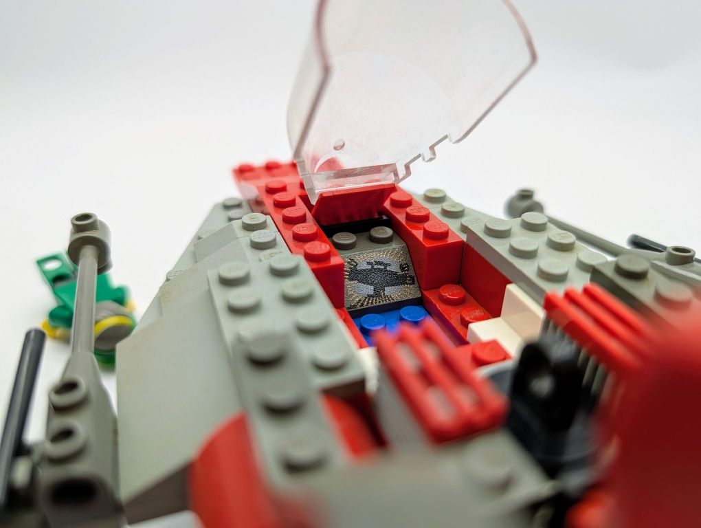 LEGO STAR WARS 7134 A-wing Fighter