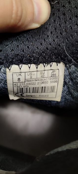 Берци зимові Lowa Tibet GTX 42