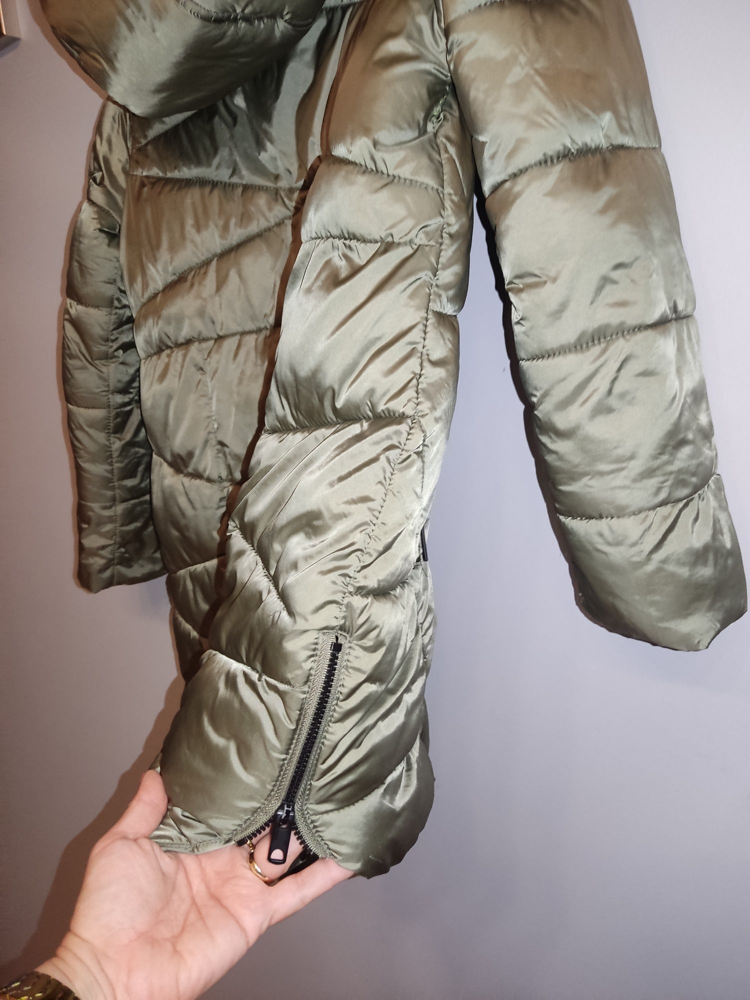 Reserved kurtka zimowa płaszczyk modna oliwkowa r.134