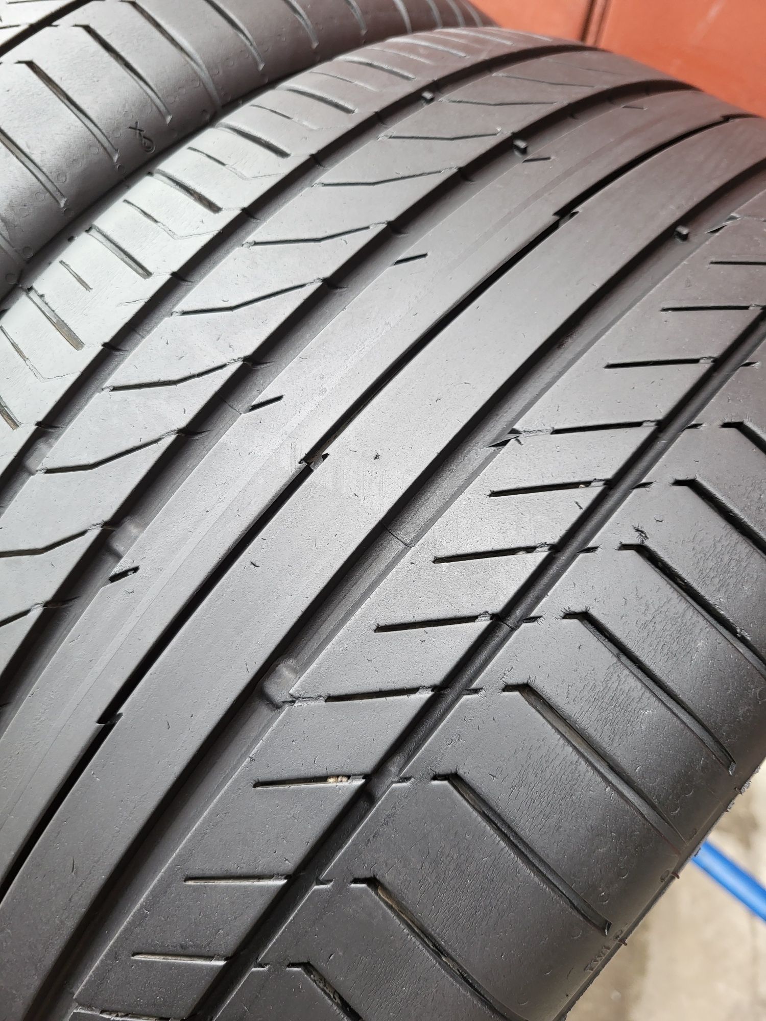 255/45/17 R17 Continental ContiSportContact 5 SSR 2шт літо шини