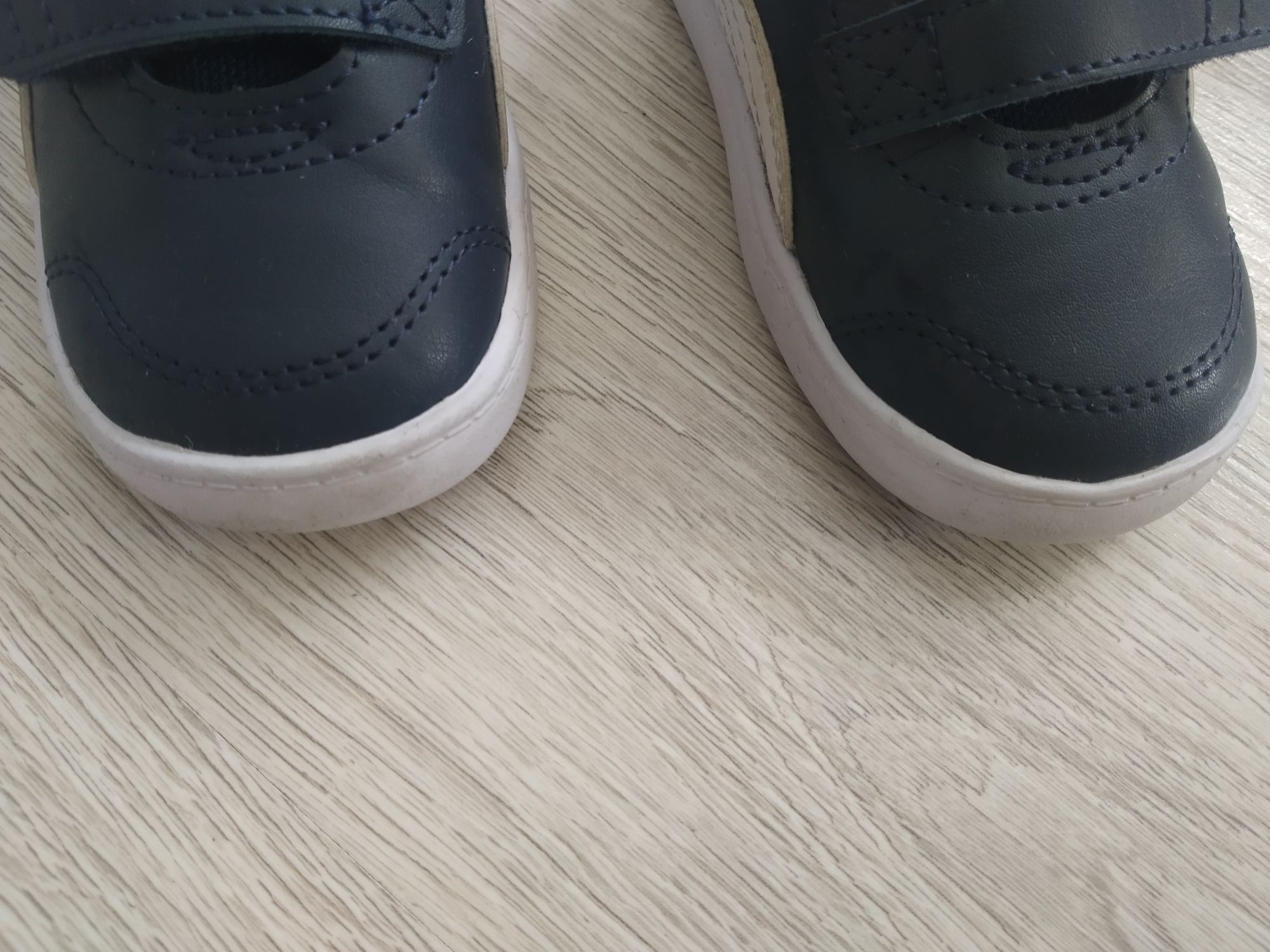 Adidasy chłopięce Puma, rozmiar 21