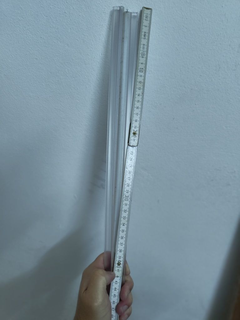 Perfil de borracha MAGNETICO CUNHA N TRANSPARENTE 2x2.4m