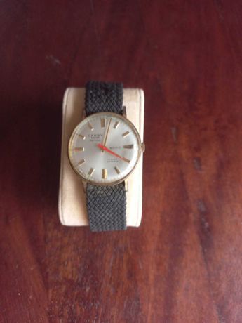 Relógio Cauny 2000 - corda manual.  Com mais de 50 anos - bom estado.