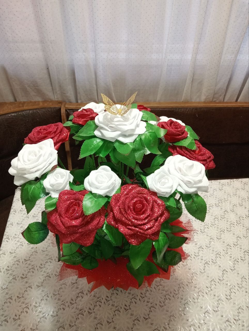 Композиція з атласної стрічки