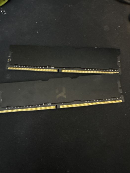Irdm pro ddr4 2x8gb 3600mhz