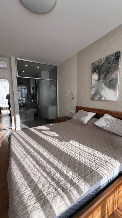 3 спальни, терраса, дорогой ремонт, Таировские сады.Резервн.питание