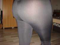 French Collection R.38 czarne śliskie obcisłe legginsy
