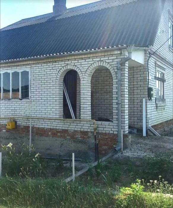 Продам будинок Хмельницька обл. газ,вода,світло