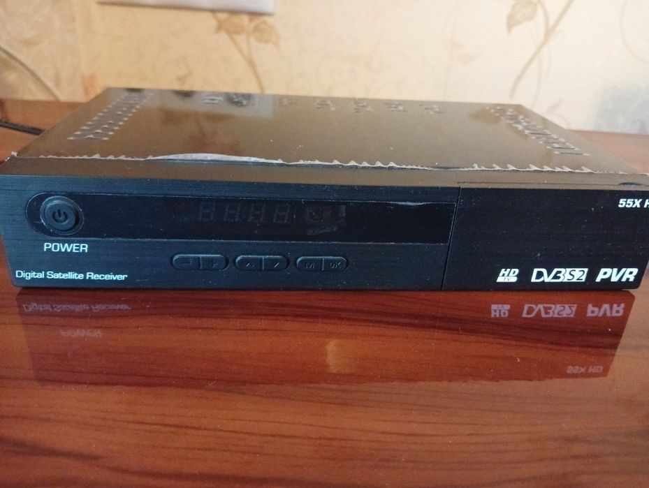 Супутниковий ресивер (тюнер)